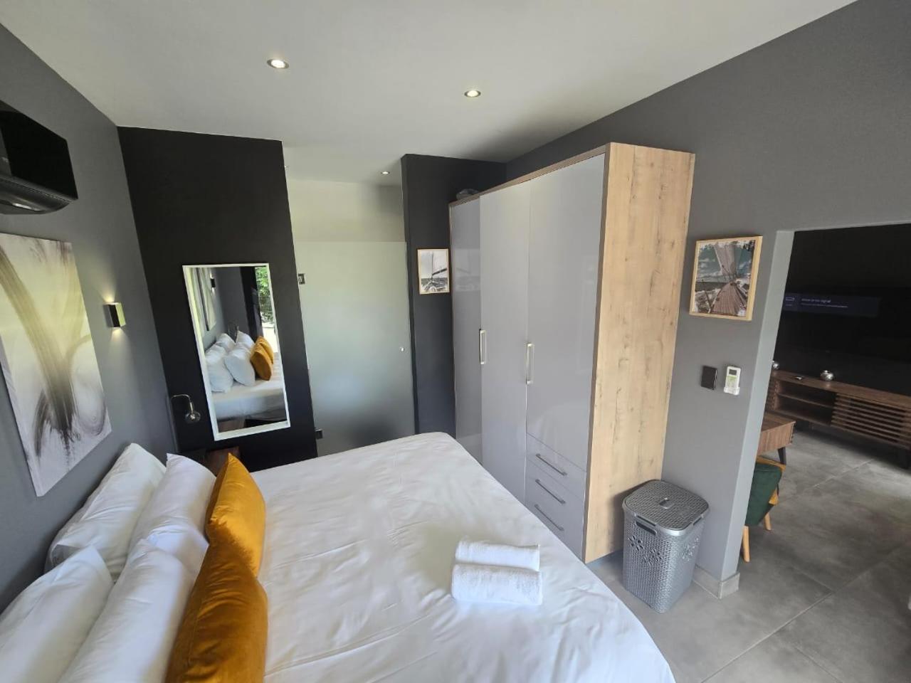 The Block Hotell Wildernis Eksteriør bilde